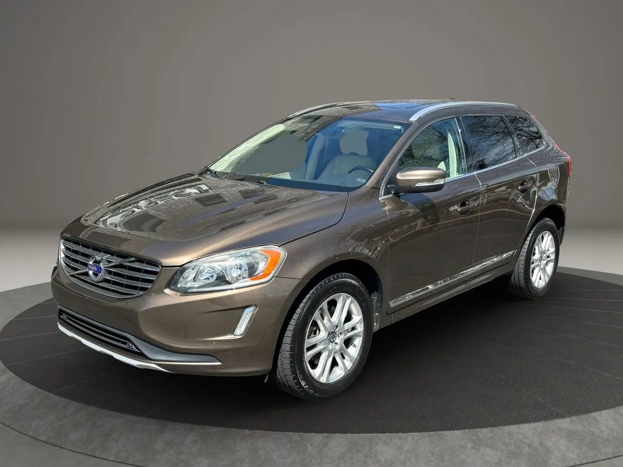 Used 2015 Volvo XC60 T5 AWD/4WD image 9