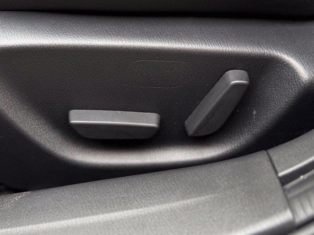 Used 2014 MAZDA MAZDA3 s Grand Touring w/ Technology Package FWD image 14