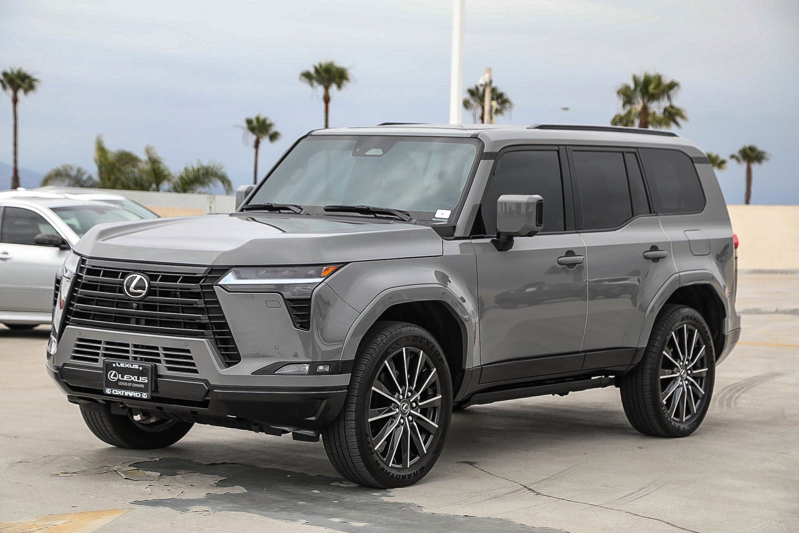 Used 2026 Lexus GX 550 w/ Cold Area Package AWD/4WD image 3