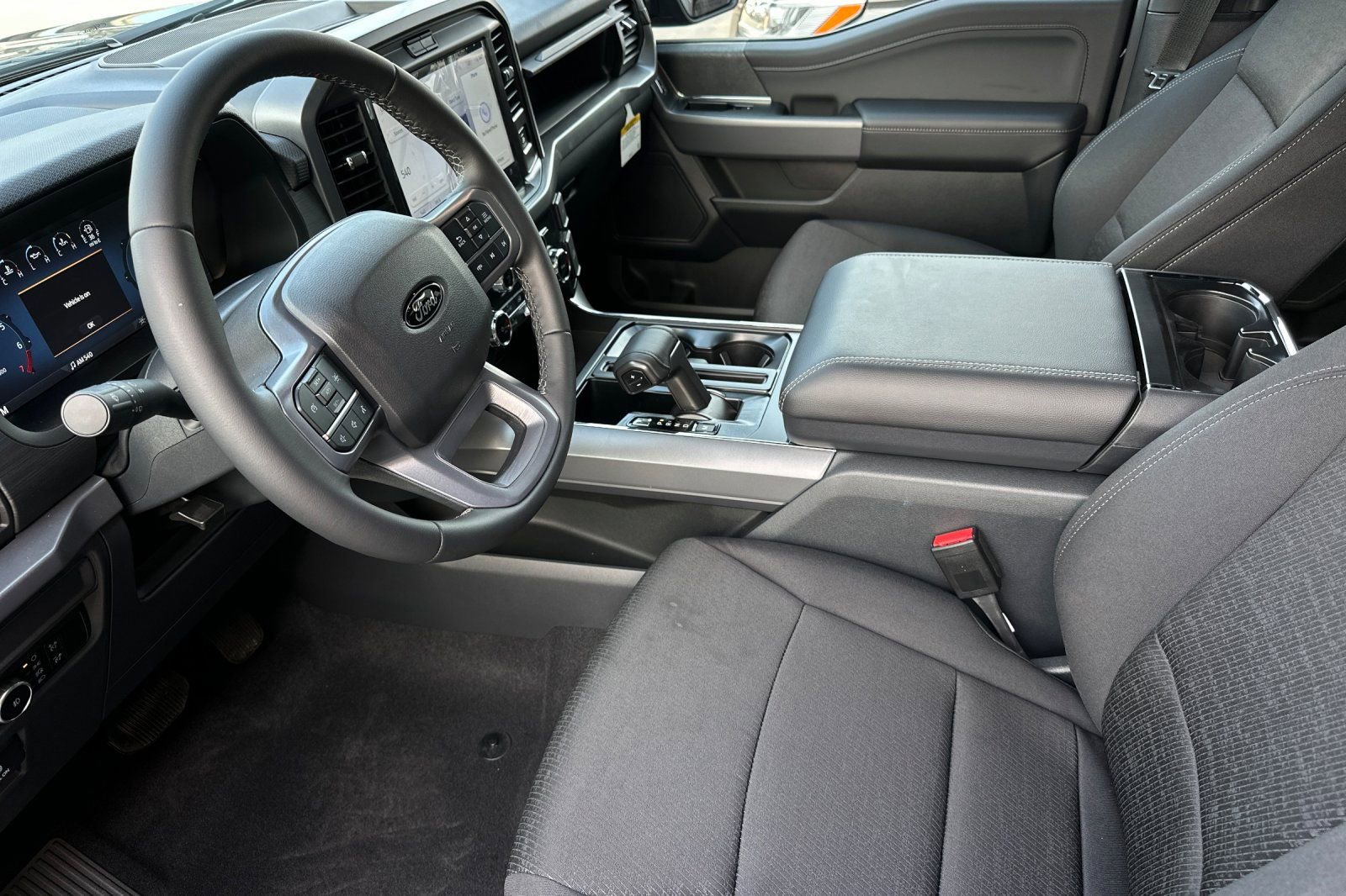 New 2026 Ford F150 XLT w/ FX4 Off-Road Package image 9