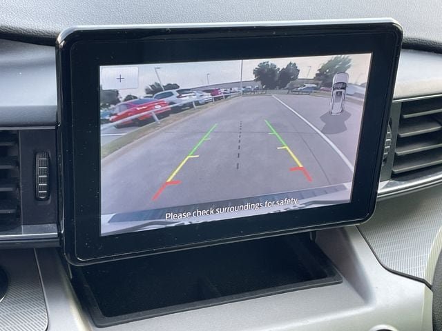 Used 2021 Ford Explorer XLT w/ Equipment Group 202A RWD image 18