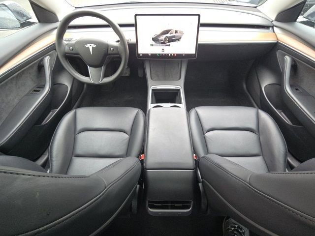 Used 2023 Tesla Model 3 Standard Range image 13