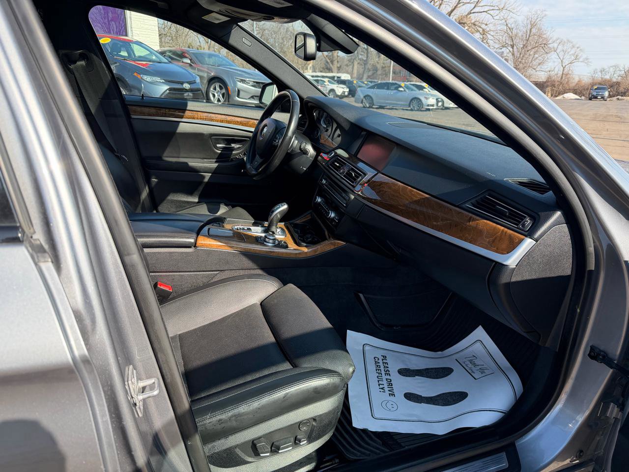 Used 2012 BMW 550i Sedan image 16