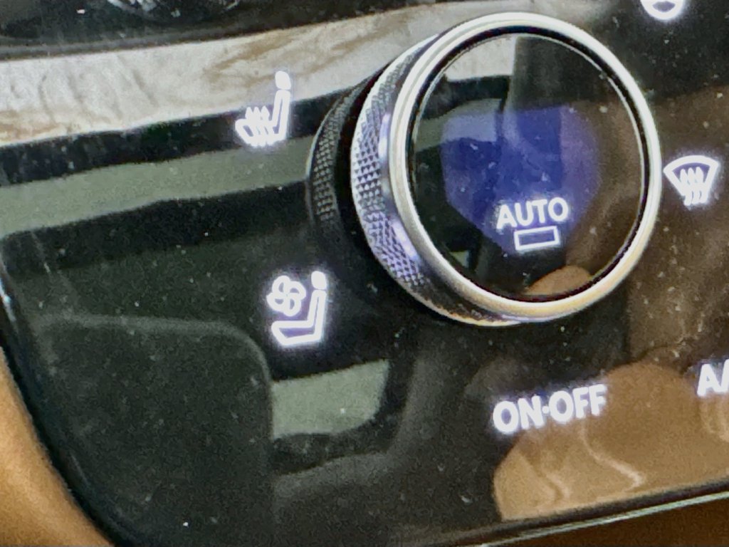 Certified 2023 INFINITI QX60 Sensory w/ Vision Package FWD image 27