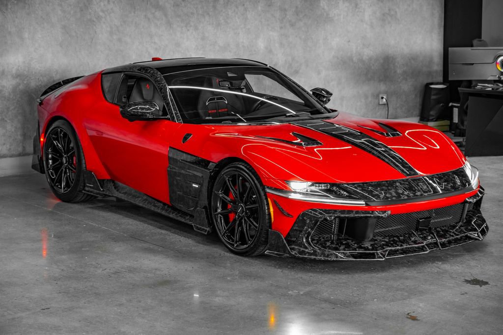 Used 2025 Ferrari 12Cilindri RWD image 2