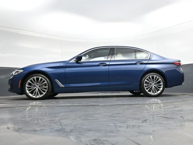 Used 2023 BMW 530i w/ Premium Package image 37
