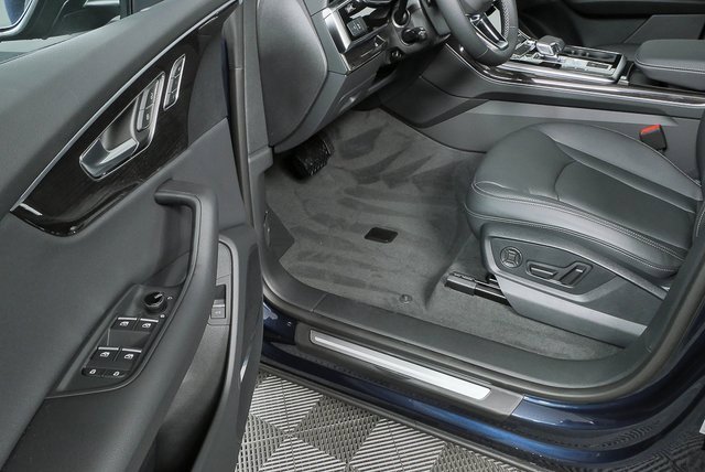 New 2026 Audi Q8 Premium image 8