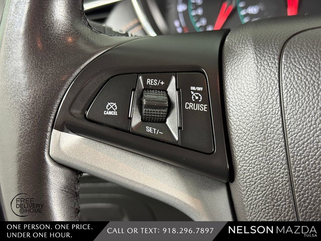 Used 2020 Chevrolet Trax LT w/ Redline Edition image 24