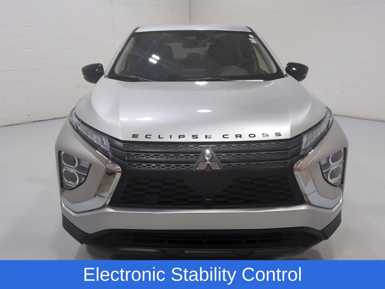 Used 2024 Mitsubishi Eclipse Cross LE AWD/4WD image 9