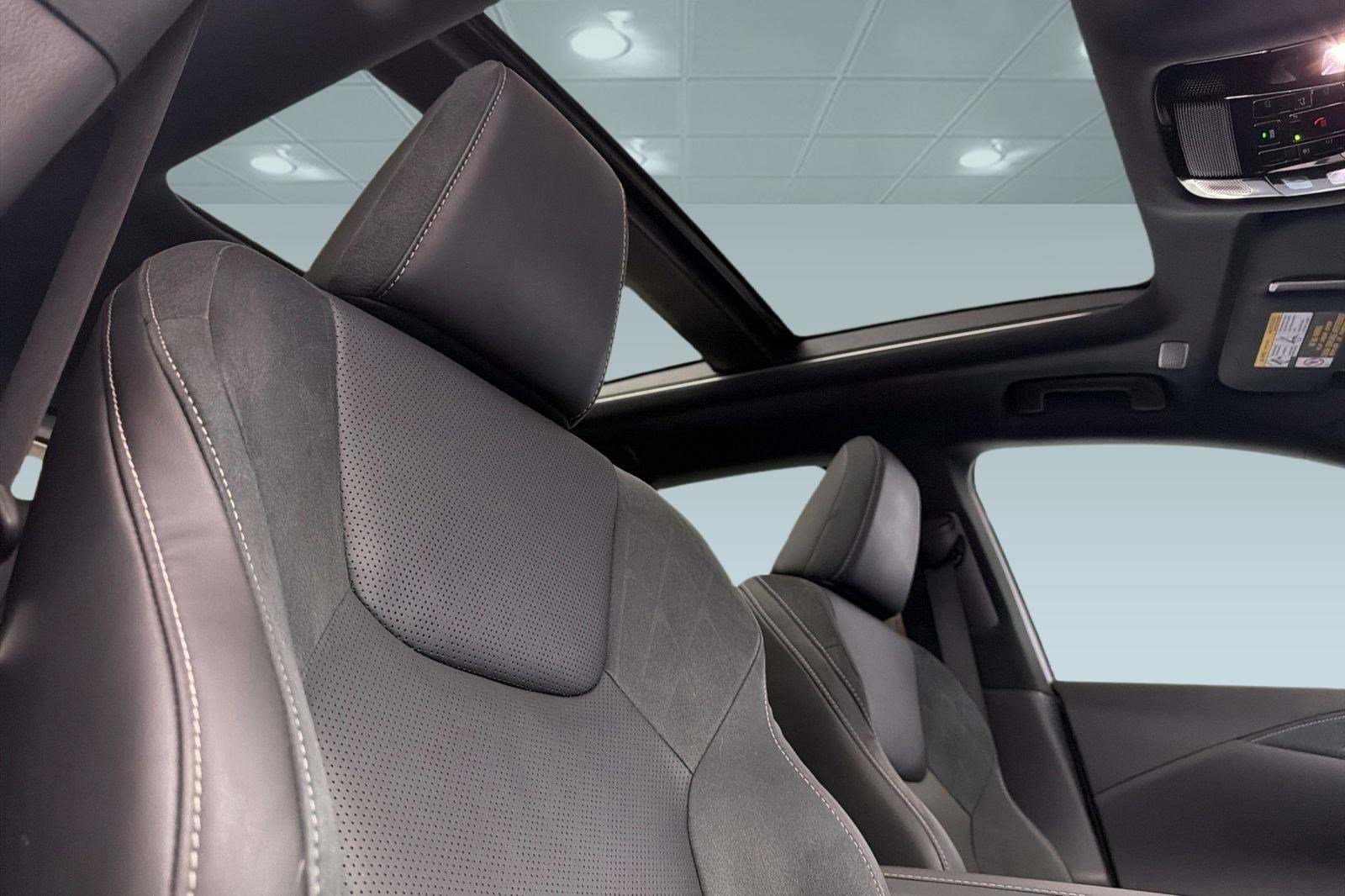 Used 2023 Lexus RX 350 FWD w/ Cold Area Package image 15