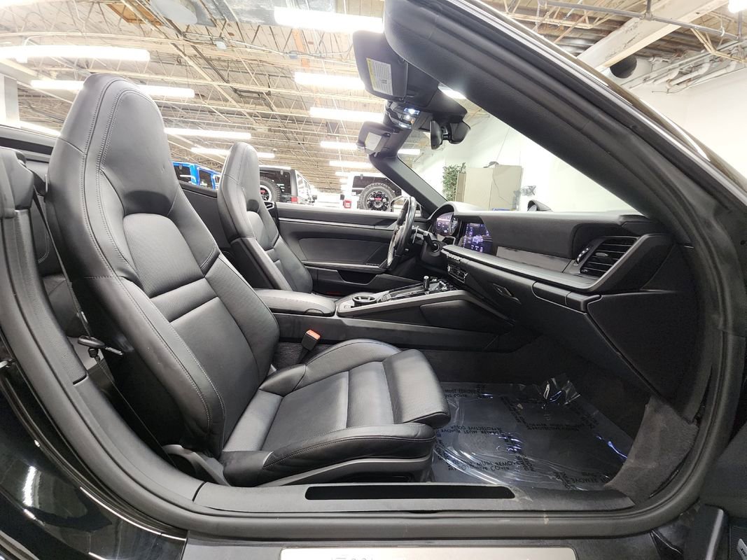 Used 2020 Porsche 911 Carrera 4S AWD/4WD image 22