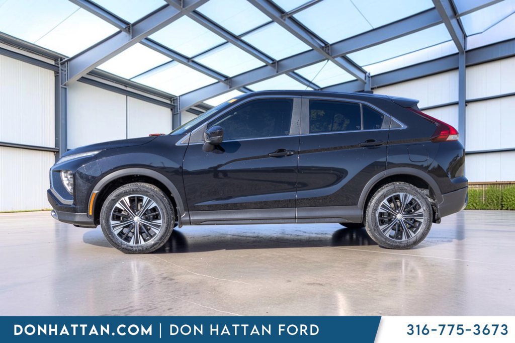 Used 2022 Mitsubishi Eclipse Cross AWD image 3