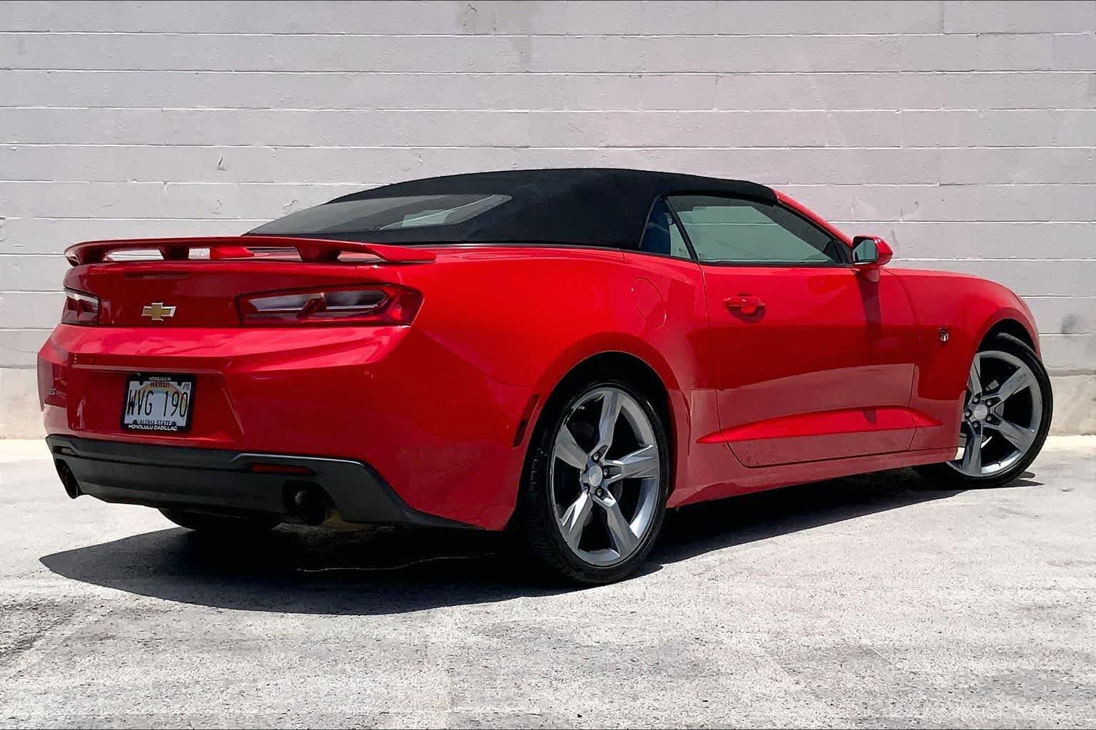 Used 2018 Chevrolet Camaro SS RWD image 21