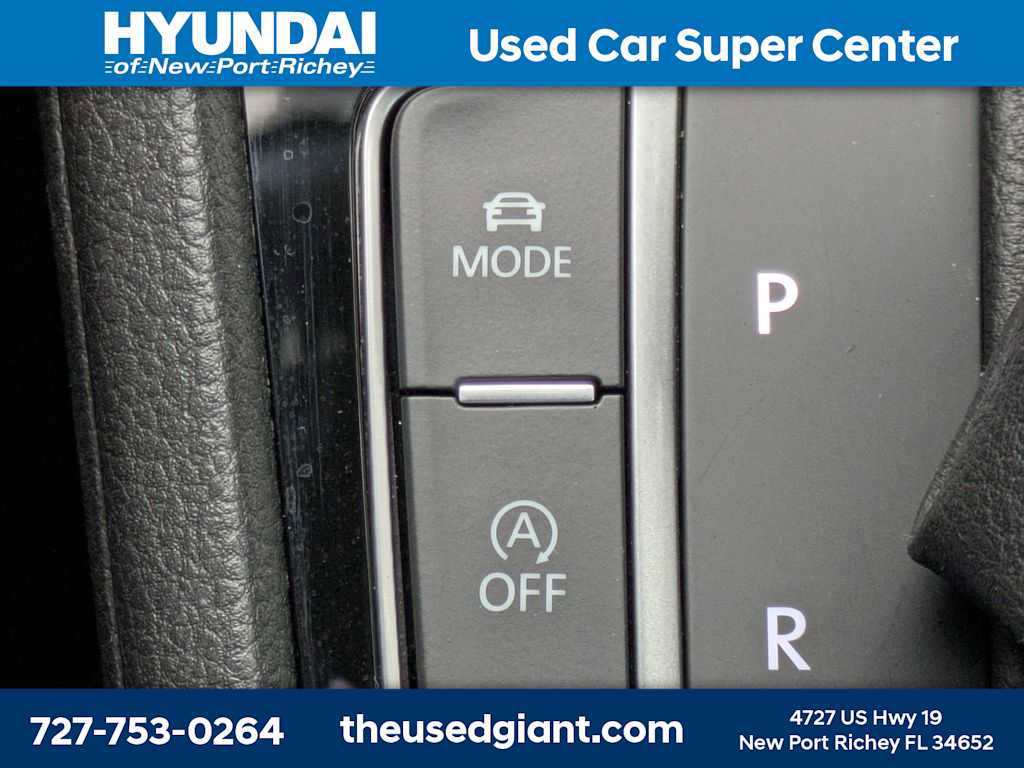 Used 2019 Volkswagen GTI SE FWD image 26