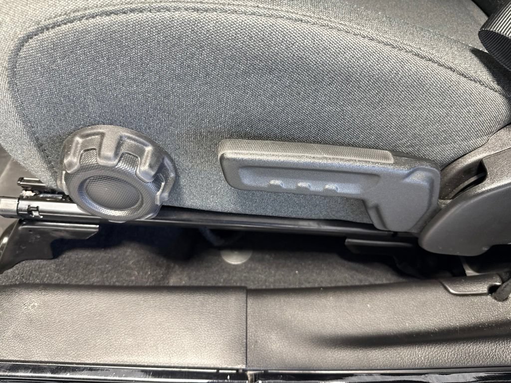 Used 2026 Jeep Wrangler Sport AWD/4WD image 18