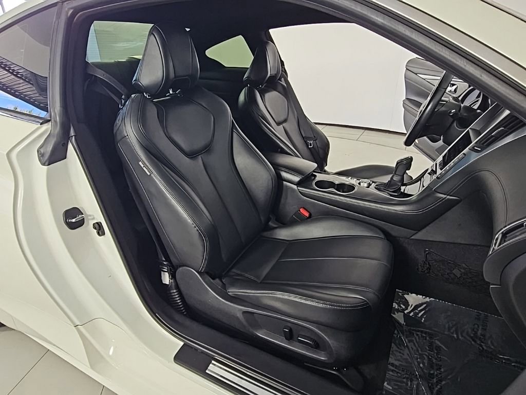 Used 2019 INFINITI Q60 3.0t w/ Cargo Package RWD image 19