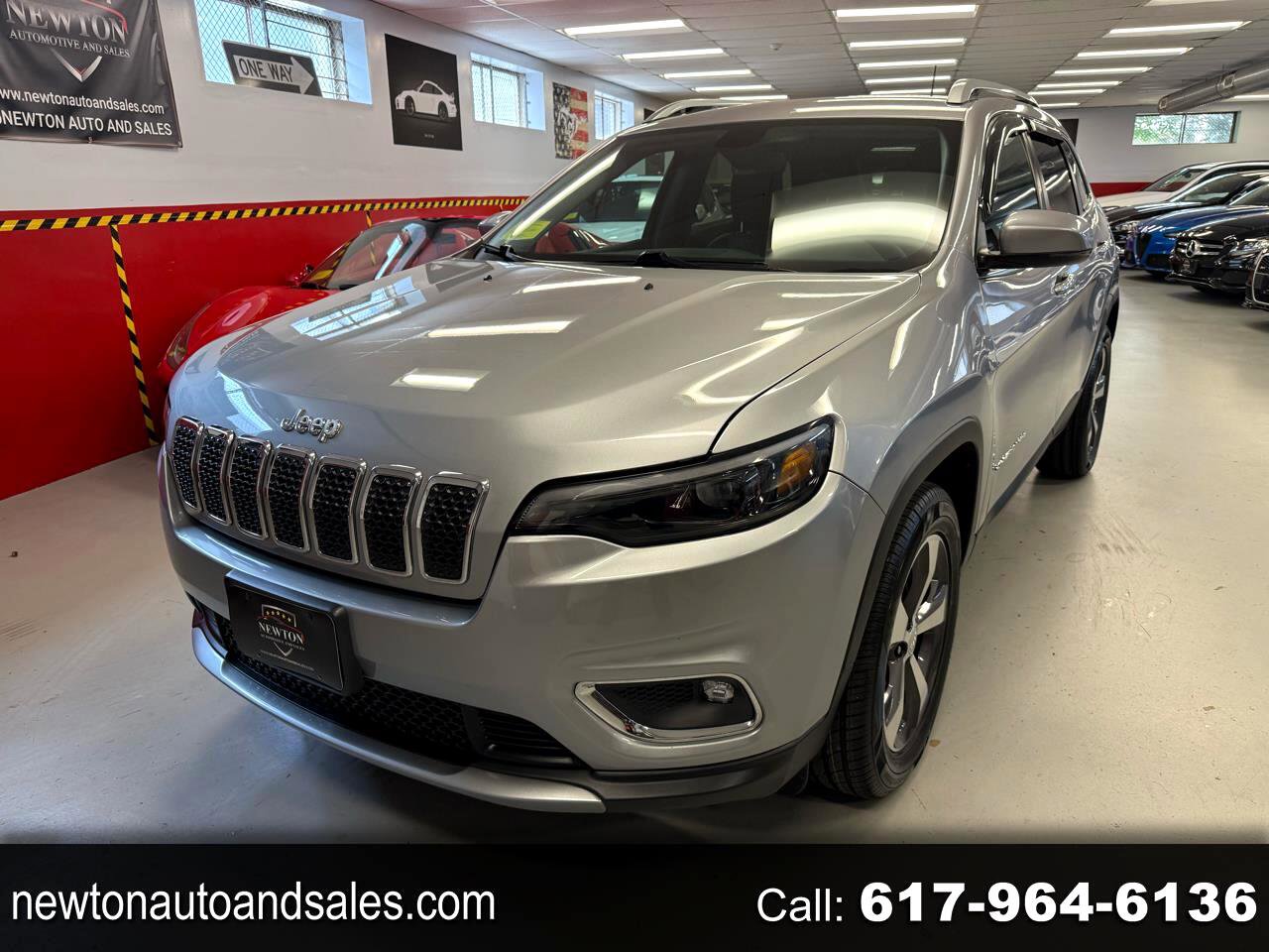 Used 2019 Jeep Cherokee Limited image 1