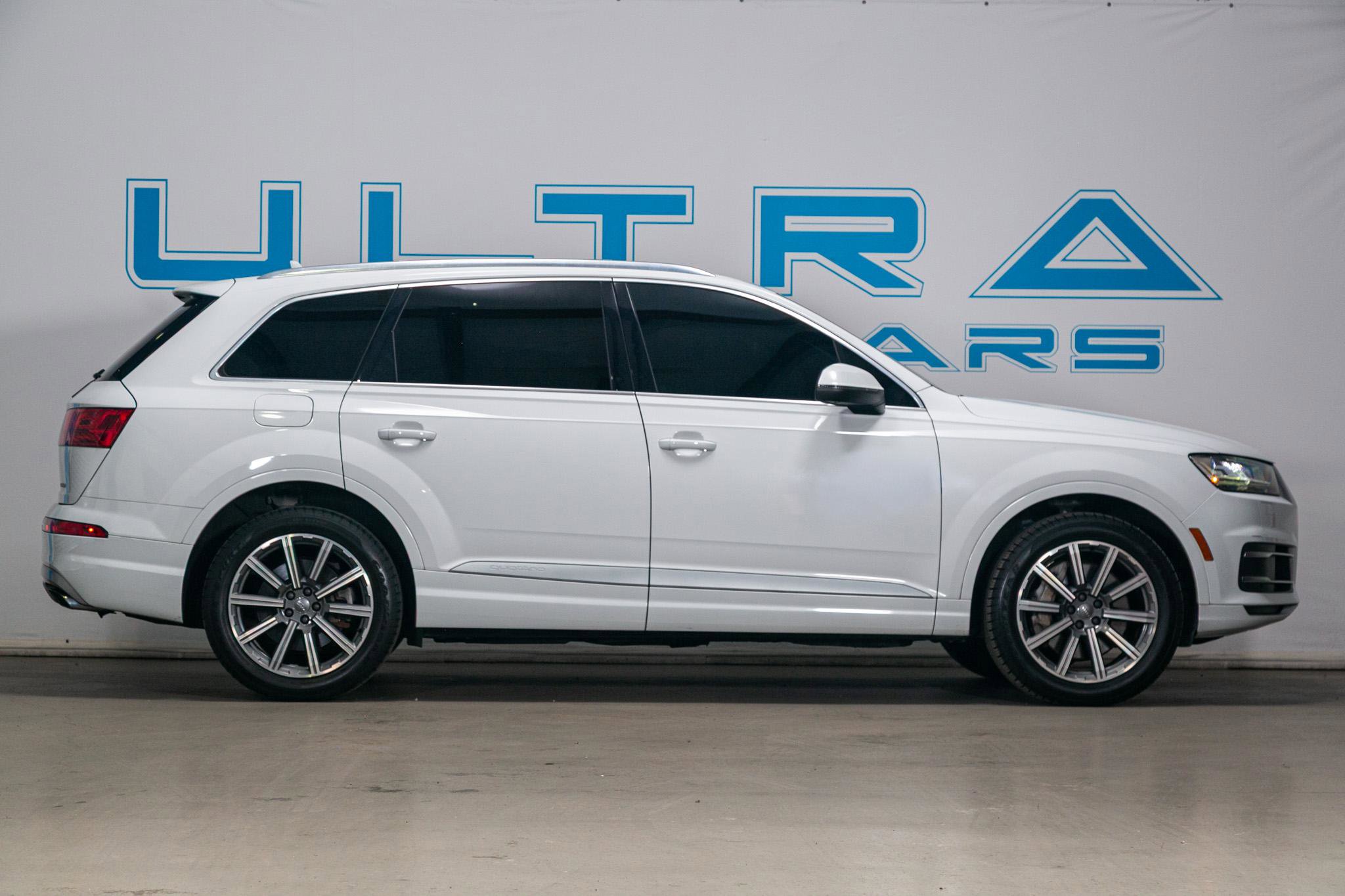 Used 2018 Audi Q7 2.0T Premium Plus w/ Premium Plus Package AWD/4WD image 11