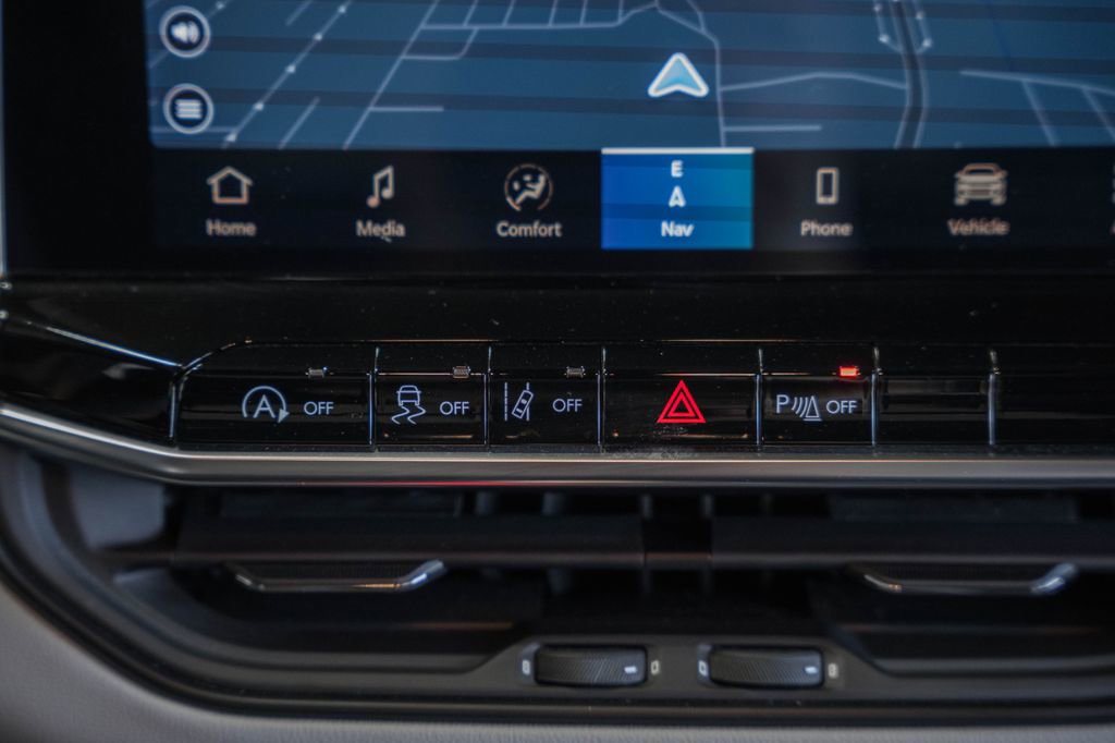 Used 2024 Jeep Compass Limited w/ Elite Group image 28