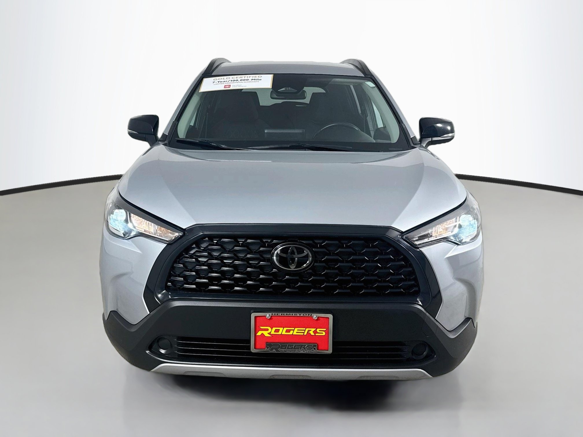 Certified 2025 Toyota Corolla Cross LE FWD image 2