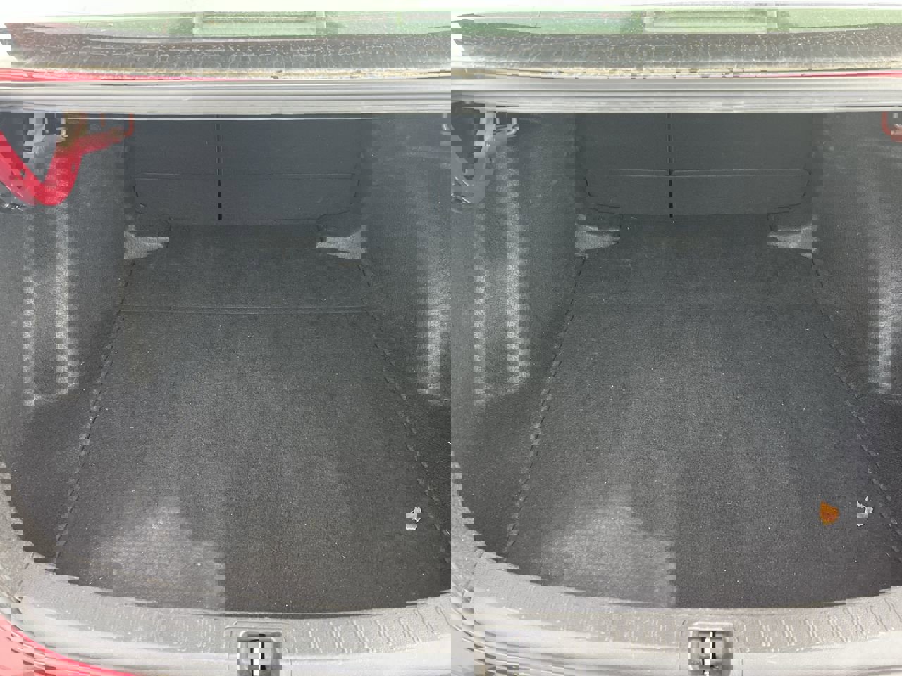 Used 2024 Toyota Corolla LE image 33