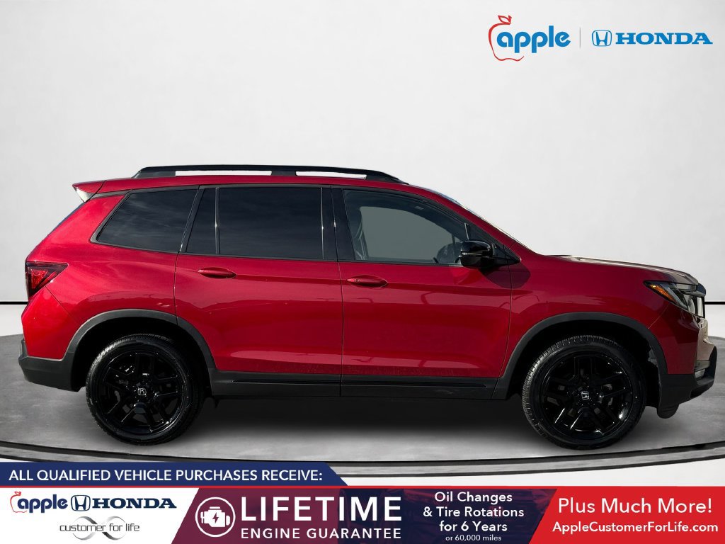 Used 2024 Honda Passport Black Edition image 2