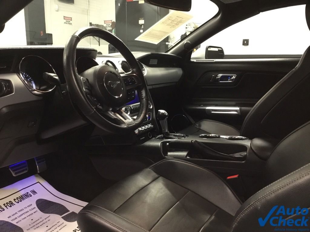 Used 2016 Ford Mustang Premium image 32