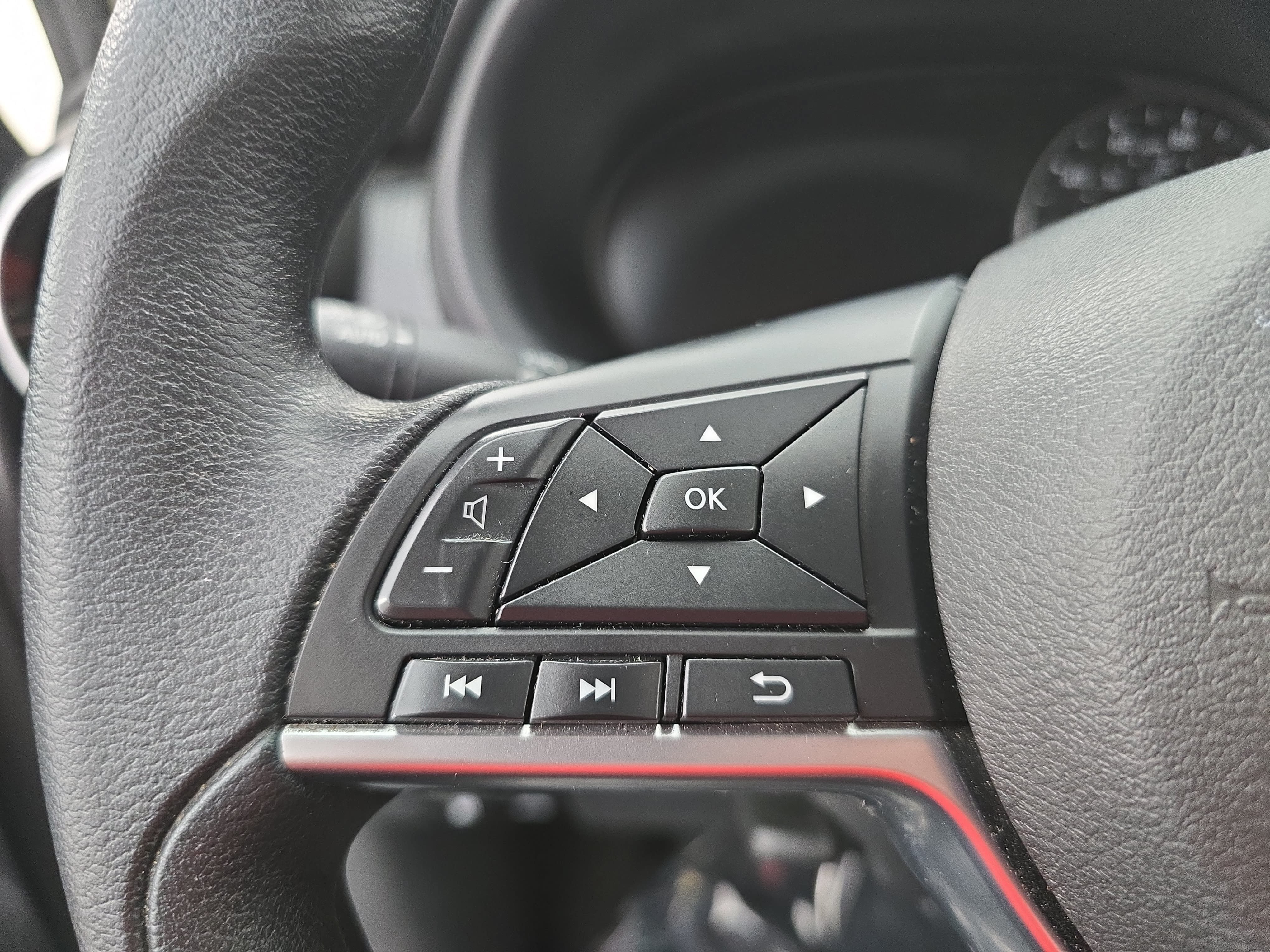 Certified 2023 Nissan Kicks SV FWD image 16