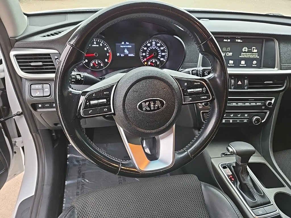 Used 2020 Kia Optima S image 40