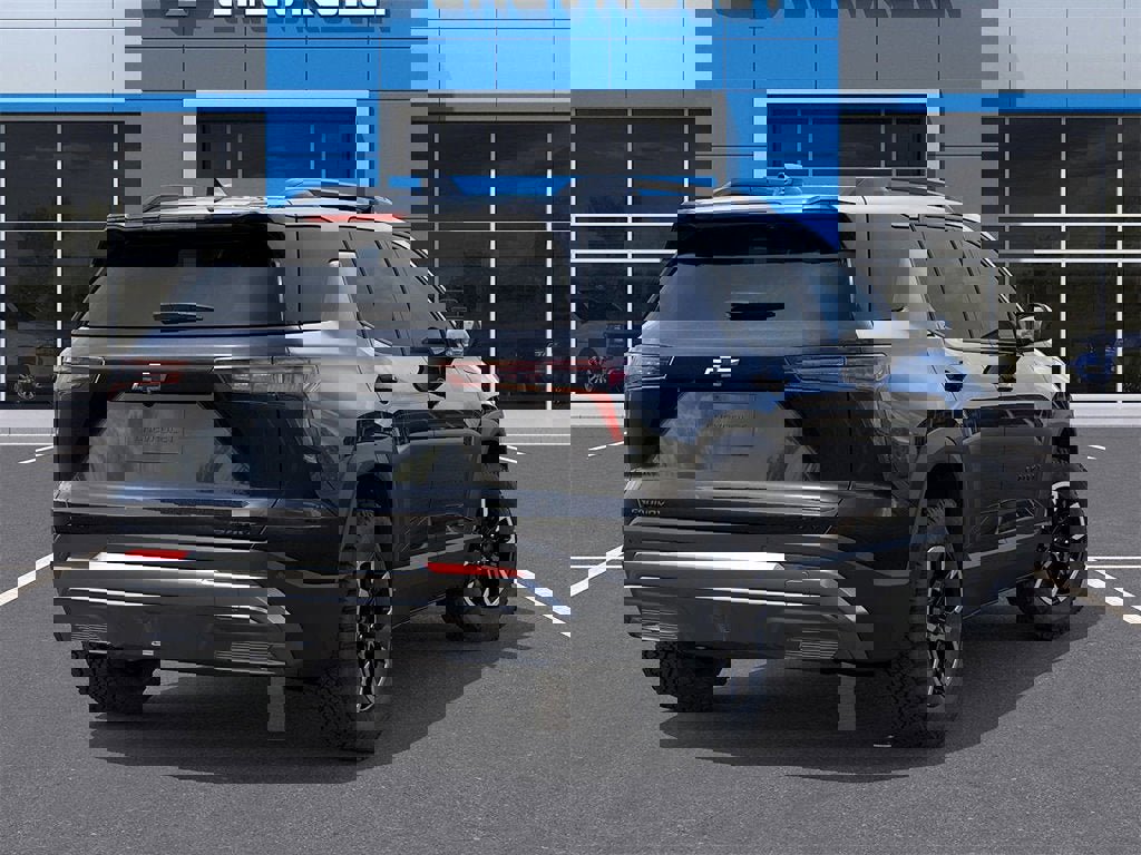 New 2026 Chevrolet Equinox ACTIV image 5