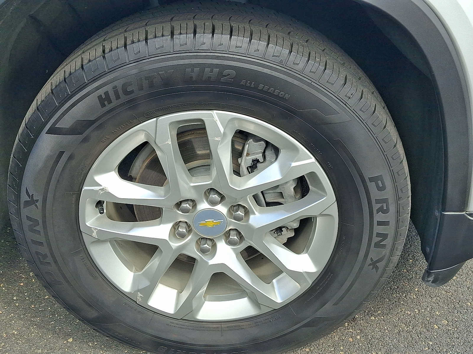 Used 2021 Chevrolet Traverse LS AWD/4WD image 8