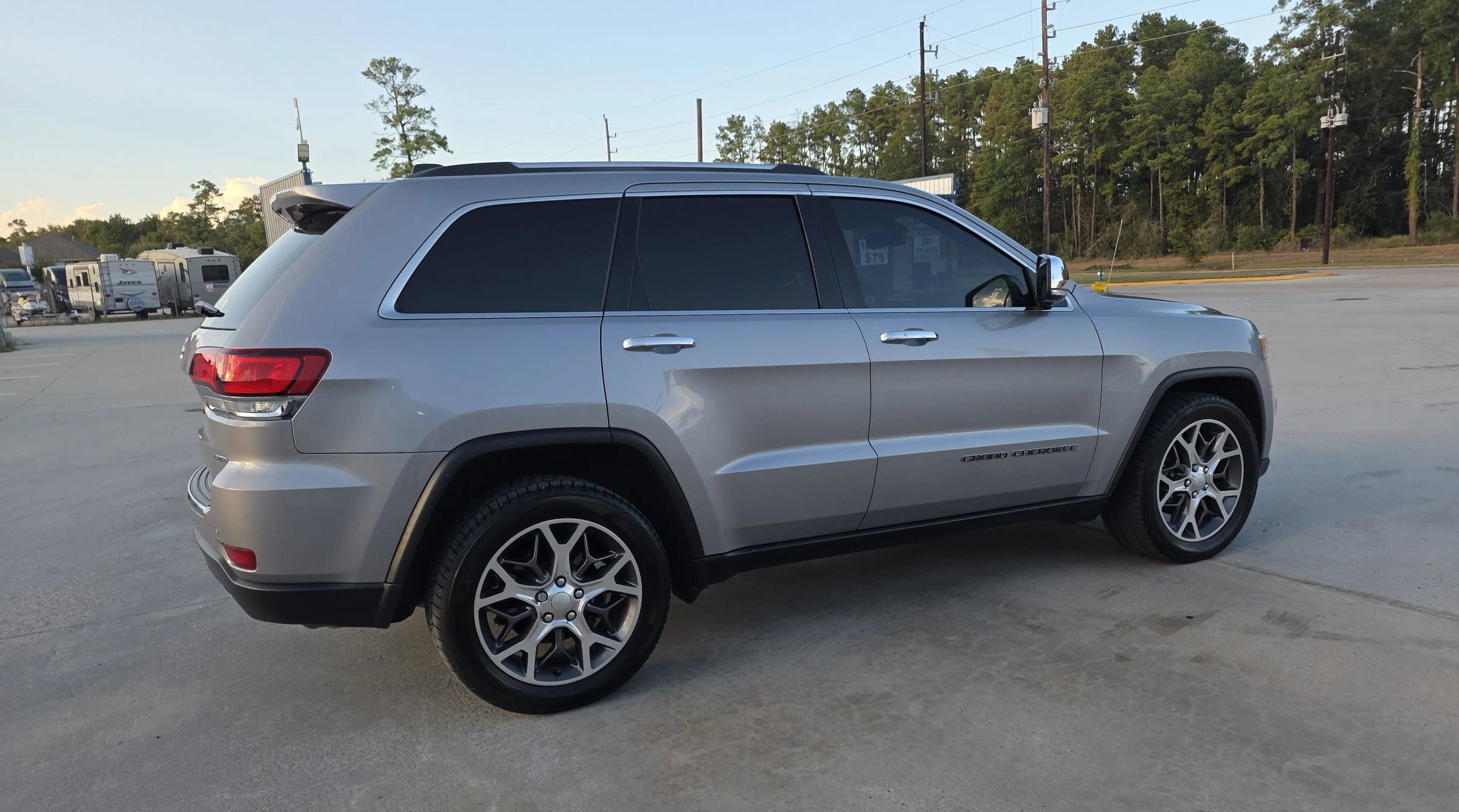 Used 2020 Jeep Grand Cherokee Limited image 18