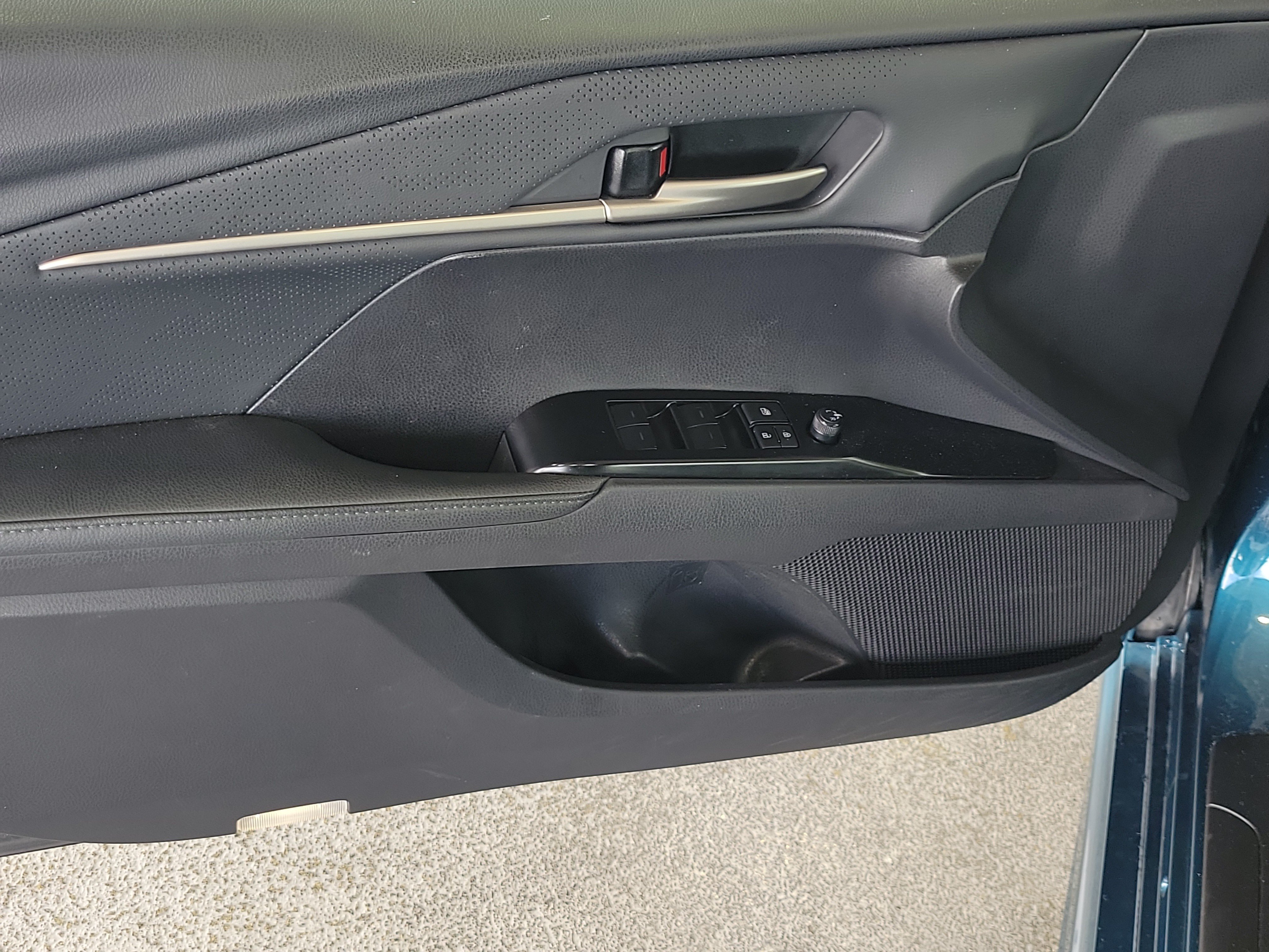 Used 2026 Toyota Camry XSE FWD image 14