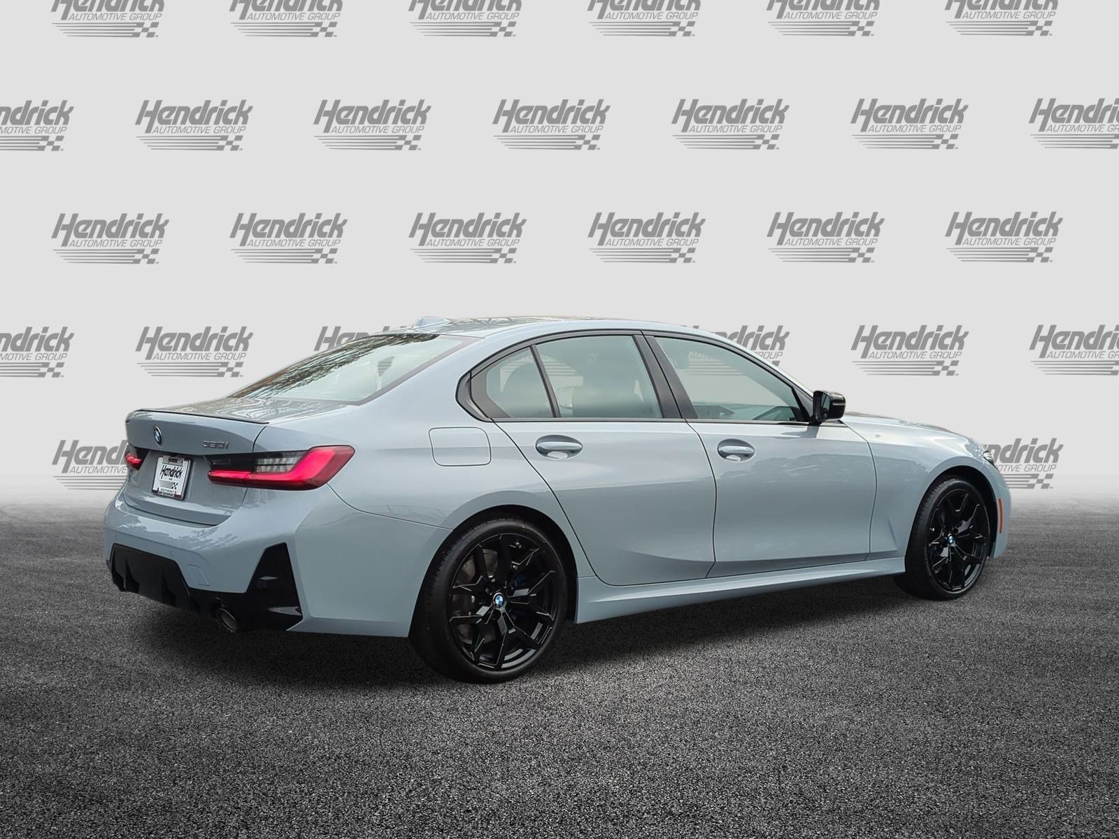 Used 2026 BMW 330i Sedan w/ M Sport Package RWD image 10
