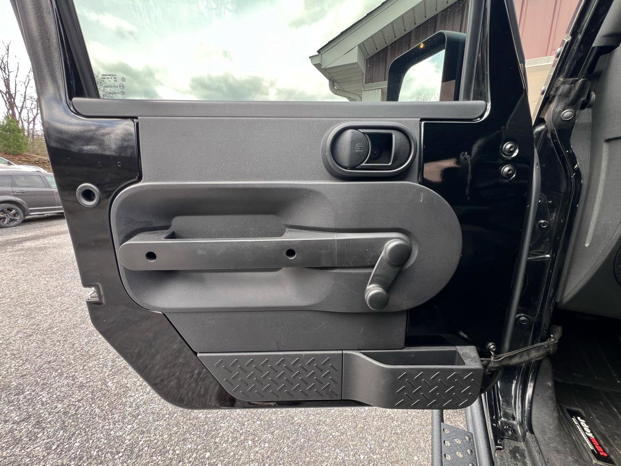 Used 2008 Jeep Wrangler X image 14