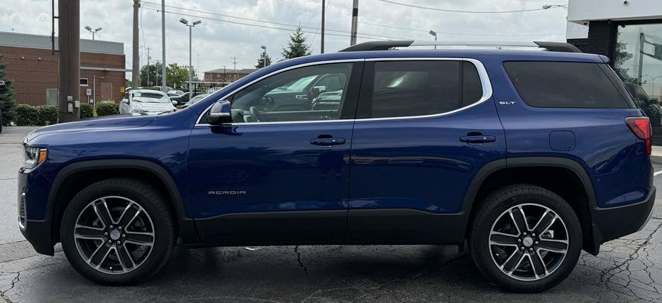 Used 2023 GMC Acadia SLT w/ Technology Package FWD image 7