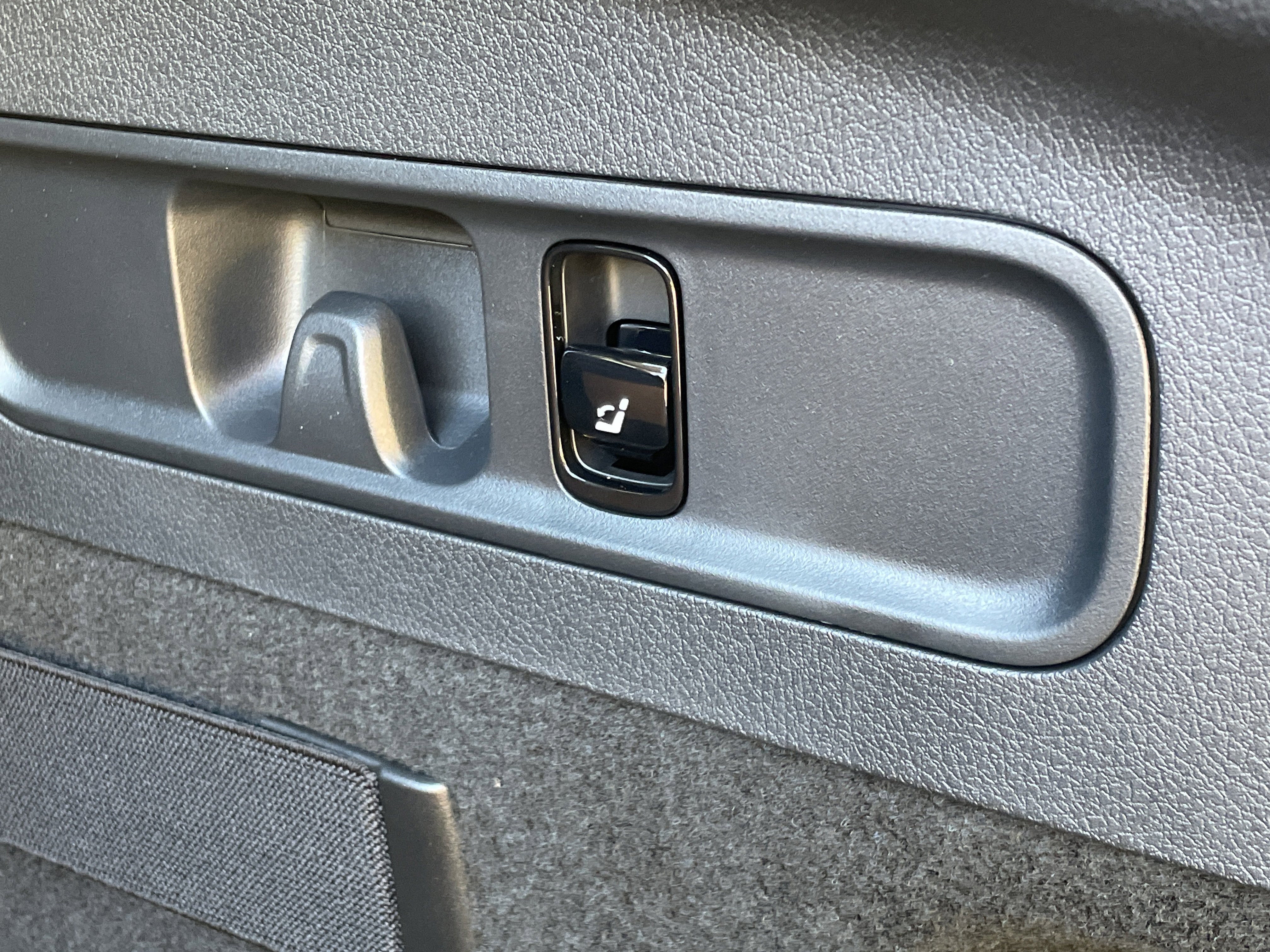 New 2026 Mercedes-Benz GLC 43 AMG 4MATIC Coupe image 11