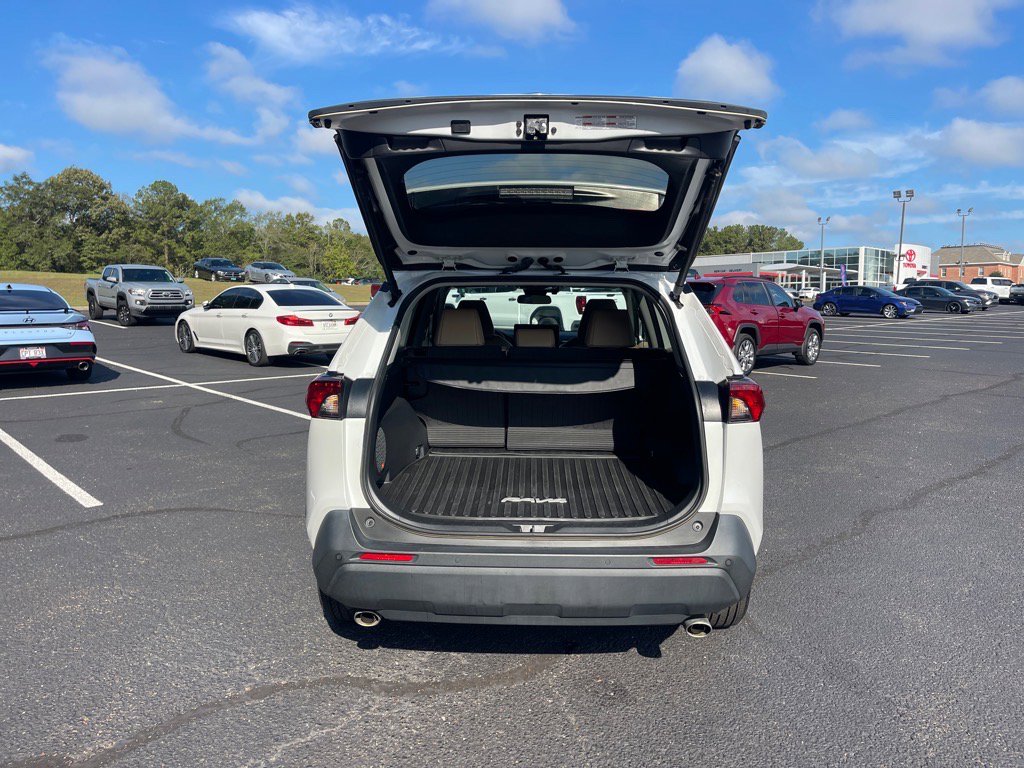 Used 2024 Toyota RAV4 XLE Premium image 16