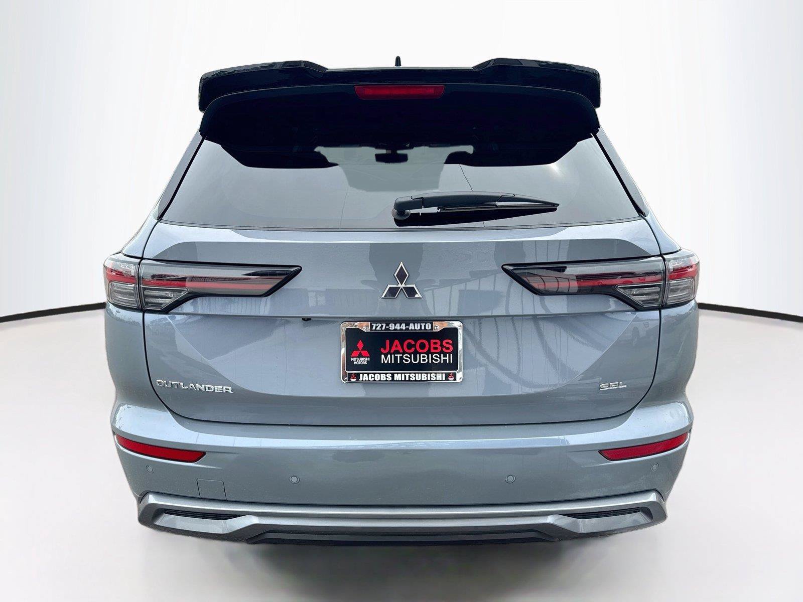 New 2026 Mitsubishi Outlander SEL FWD image 4