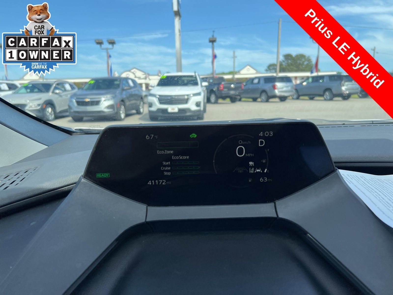 Used 2024 Toyota Prius LE FWD image 11