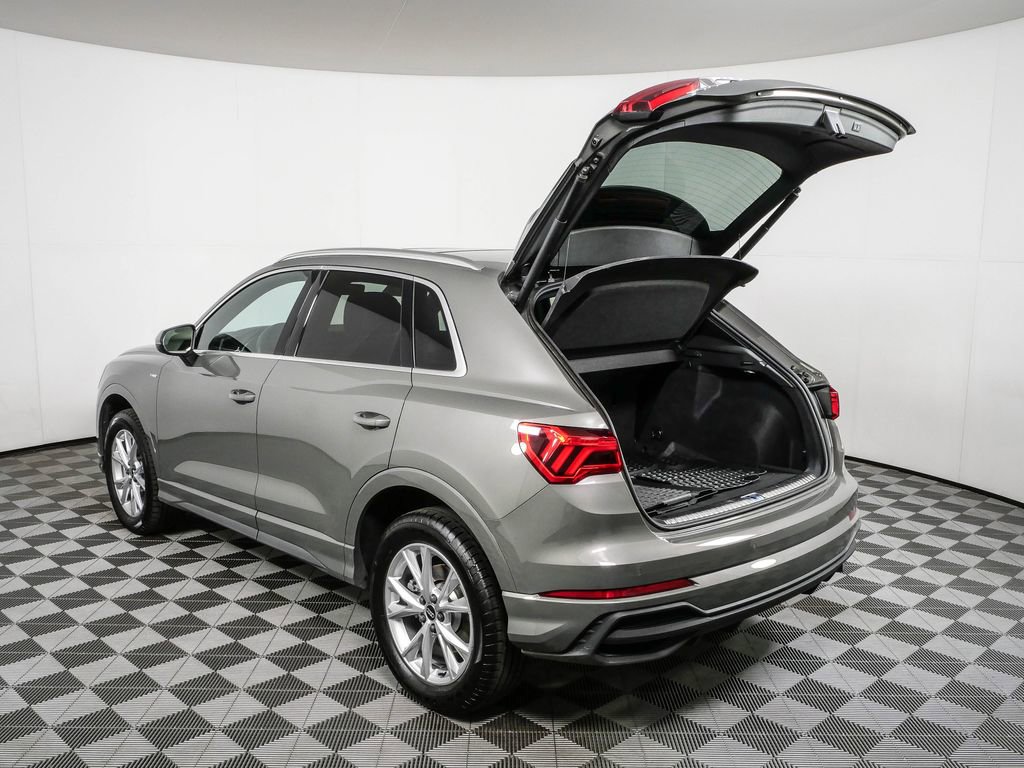 Used 2023 Audi Q3 2.0T Premium Plus w/ Premium Plus Package AWD/4WD image 34
