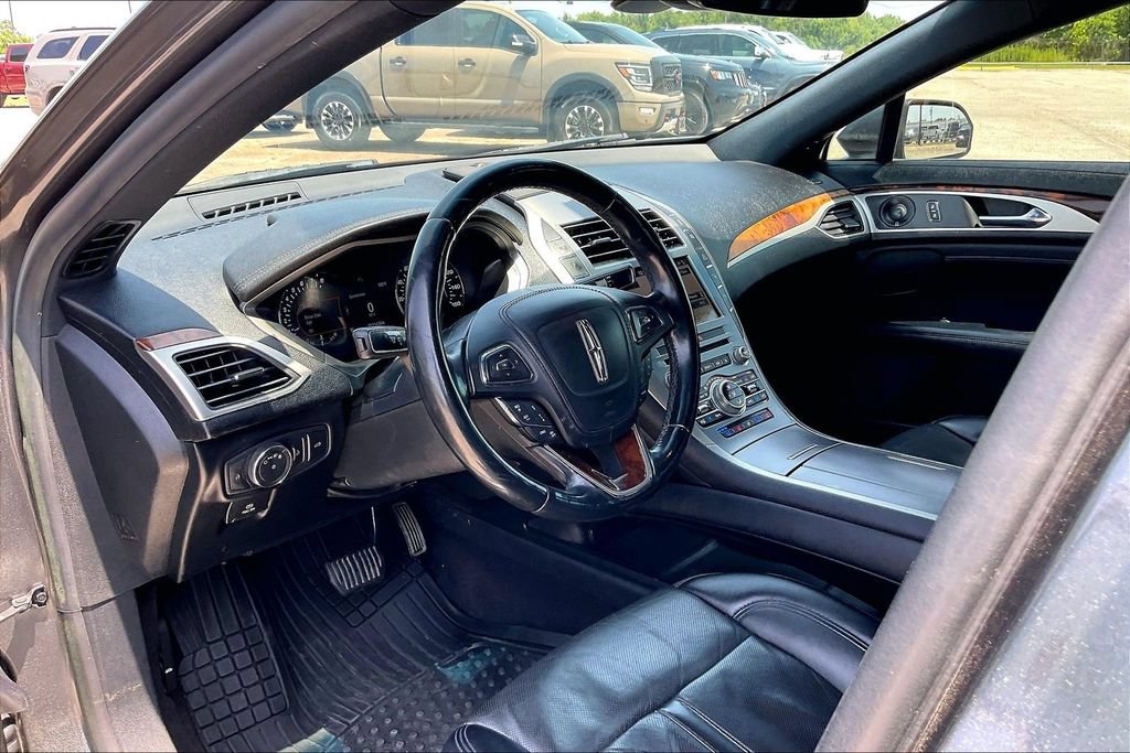 Used 2019 Lincoln MKZ Reserve AWD/4WD image 14