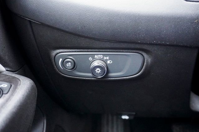 Used 2022 Chevrolet Equinox LT w/ Driver Convenience Package image 25