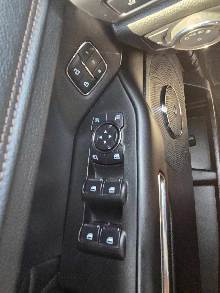 Used 2019 Ford Expedition Max Platinum AWD/4WD image 24