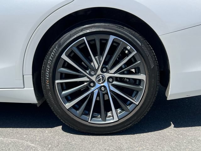 Used 2025 Lexus ES 300h w/ Premium Package FWD image 8