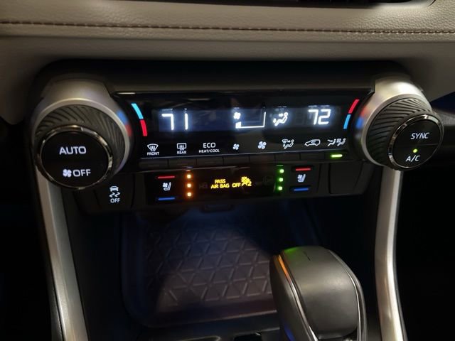 Used 2024 Toyota RAV4 Limited AWD/4WD image 32