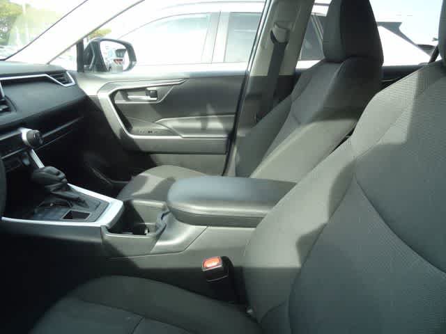 Certified 2025 Toyota RAV4 XLE AWD/4WD image 9