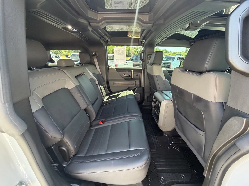 Used 2024 GMC Hummer EV 2X AWD/4WD image 23