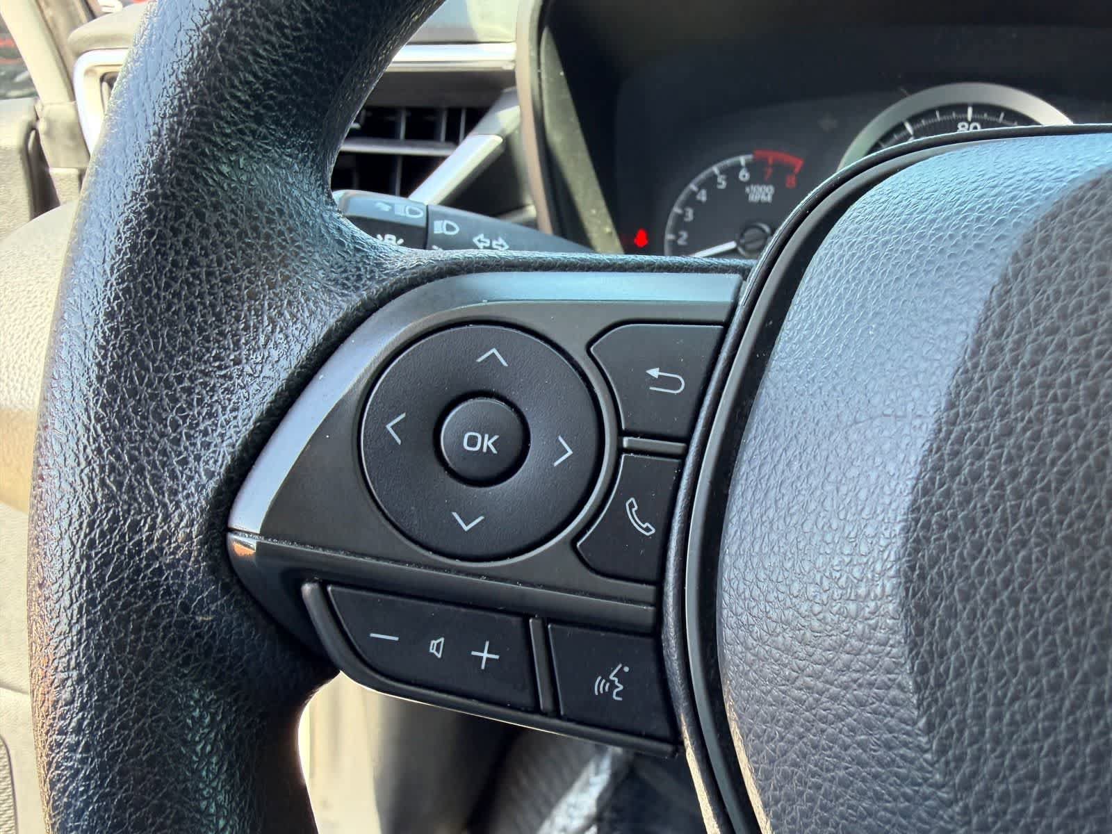 Used 2022 Toyota Corolla LE image 22
