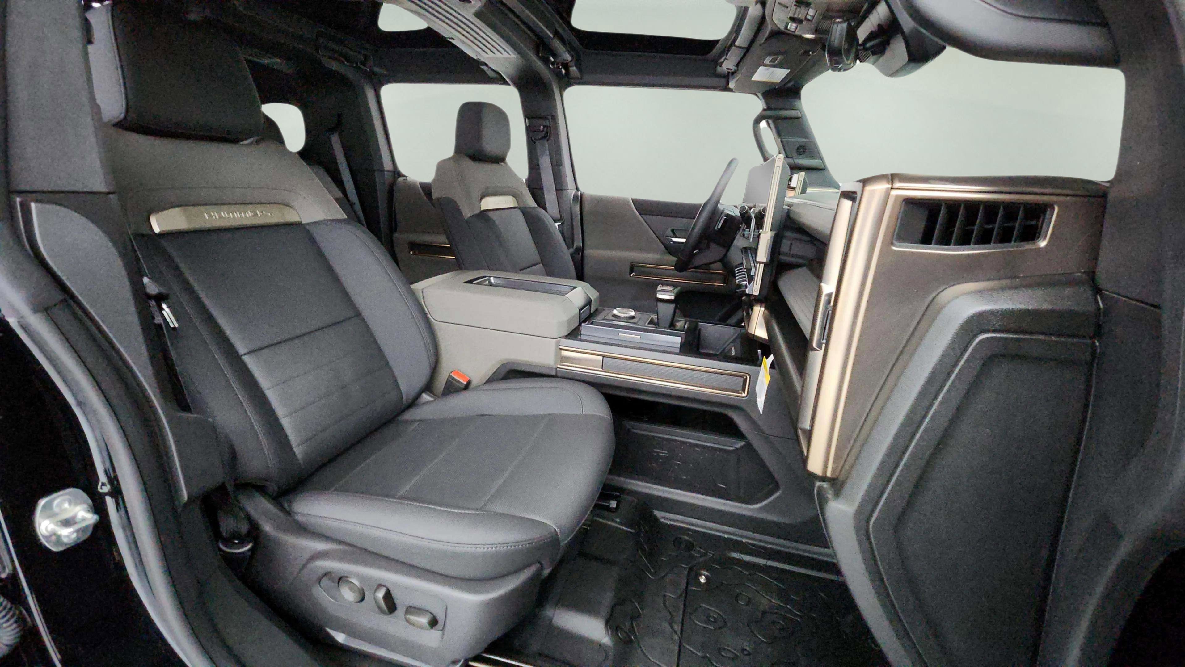New 2024 GMC Hummer EV 3X w/ LPO, Illumination Package AWD/4WD image 10